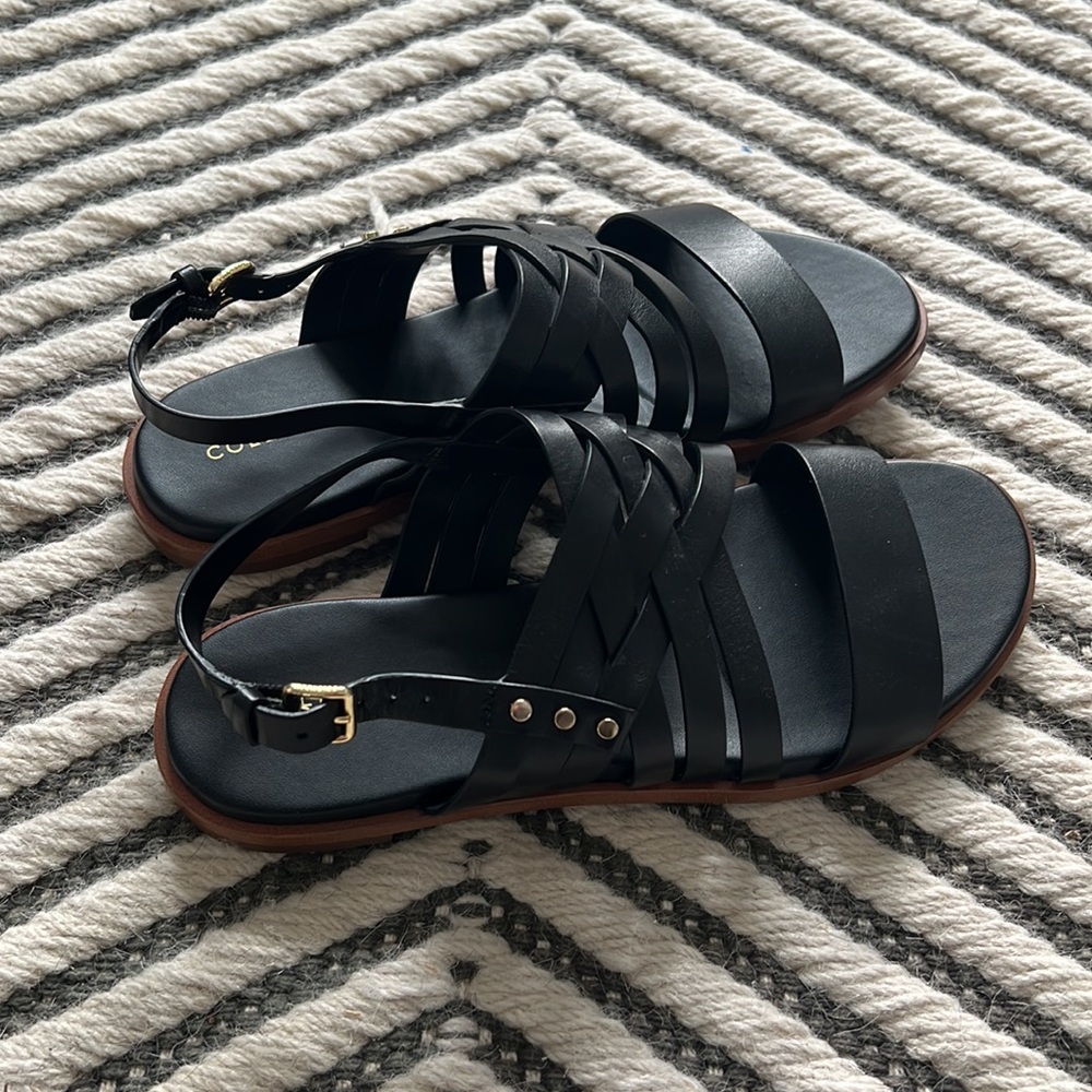 Cole Haan black sandals with gold details - Picture 2 of 9